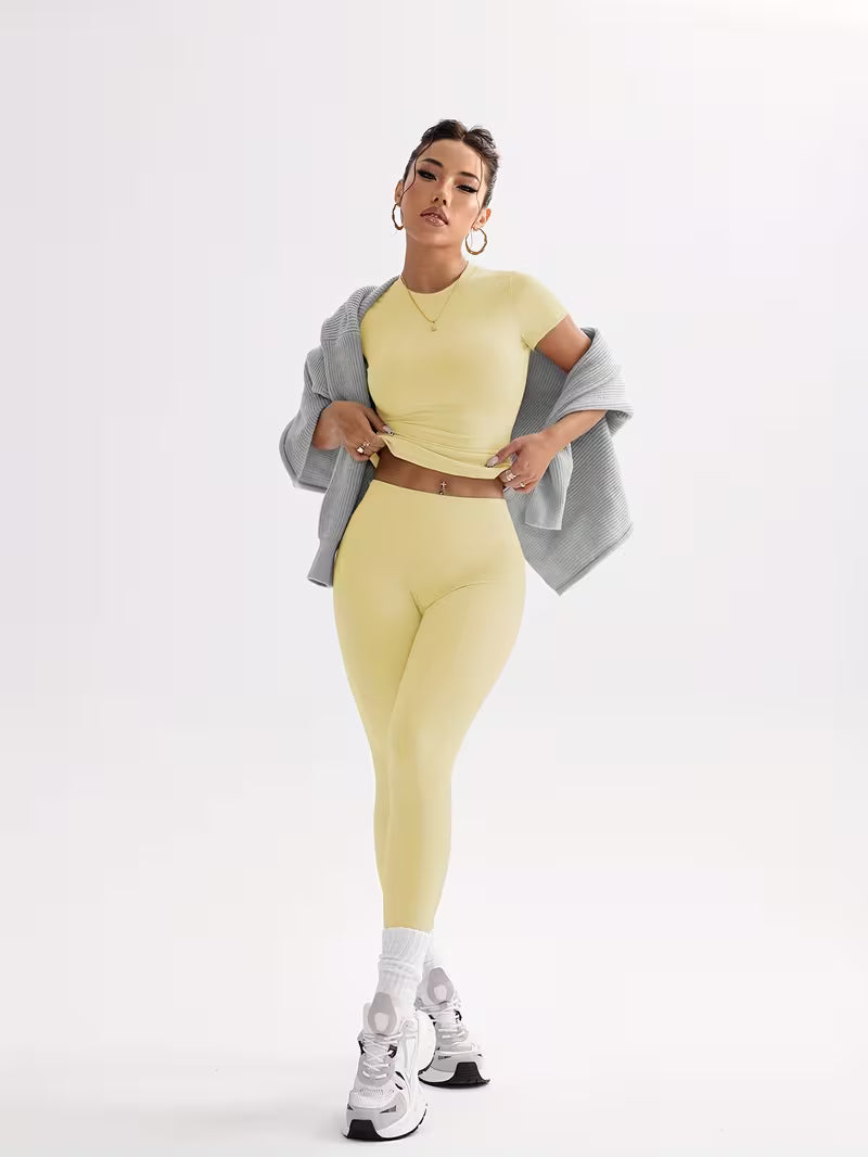 Sets Deportivo Femenino de 2 Piezas – LUKAR